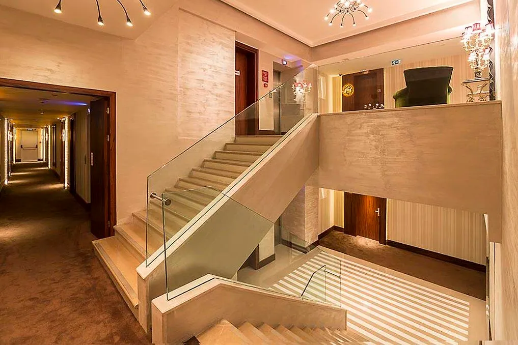 Vogue Hotel Supreme Istanbul 5*,